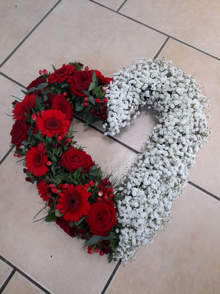 Half Gypsophila & half coloured heart