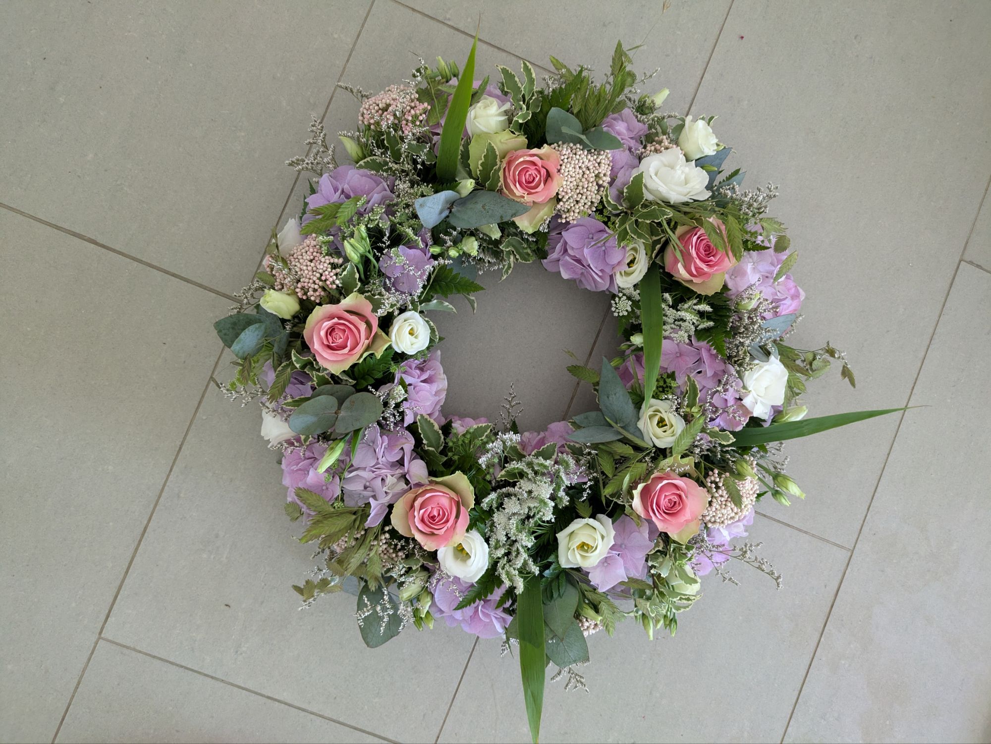 Loose Wreath - Image 57