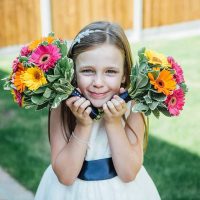 modern and elegant wedding arrangments